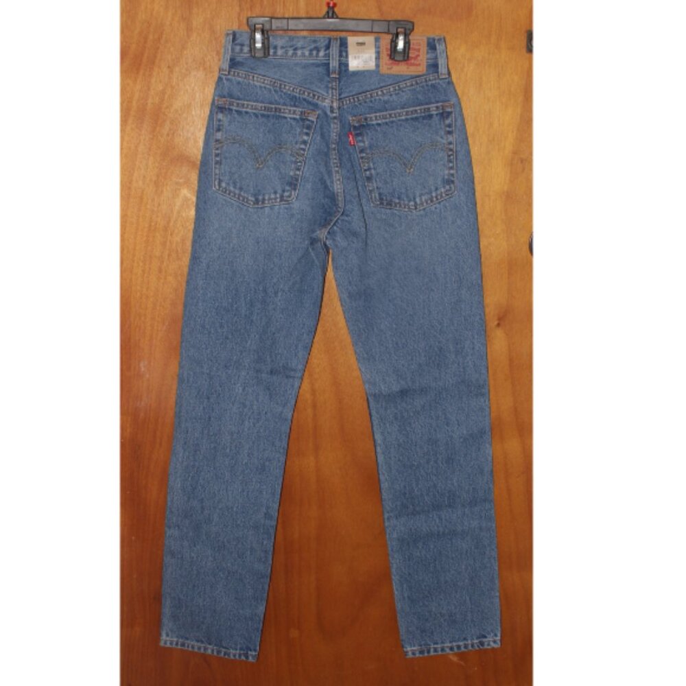 NWT Levi's 501 Original Studded Jeans Size 28 x 30 - Picture 4 of 7